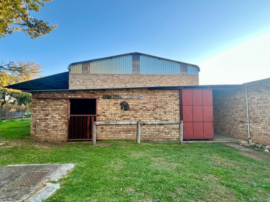 4 Bedroom Property for Sale in Wilgeboom A H North West
